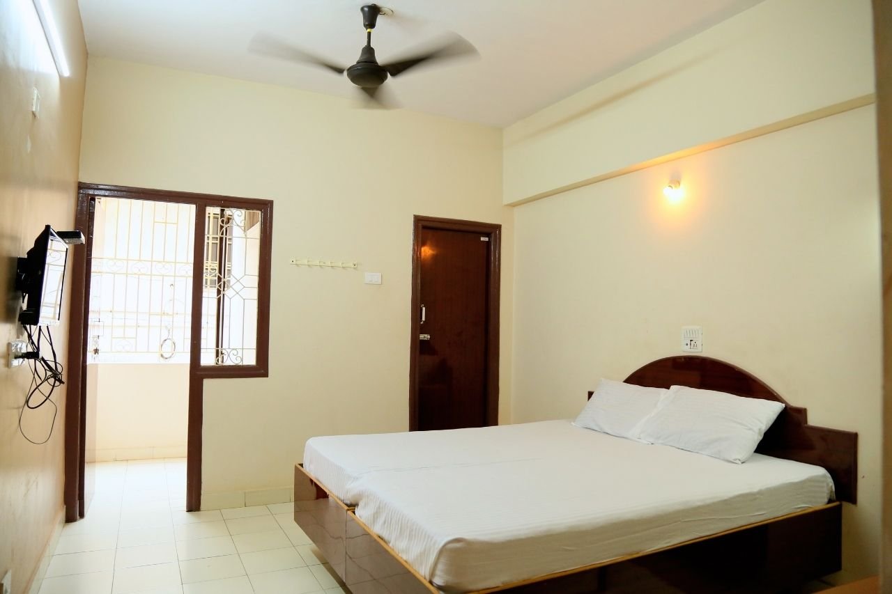 Non A/C rooms near palani temple - Sri Jawahars Residency