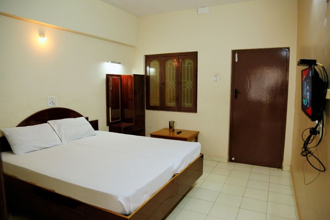 Non A/C rooms near palani temple - Sri Jawahars Residency