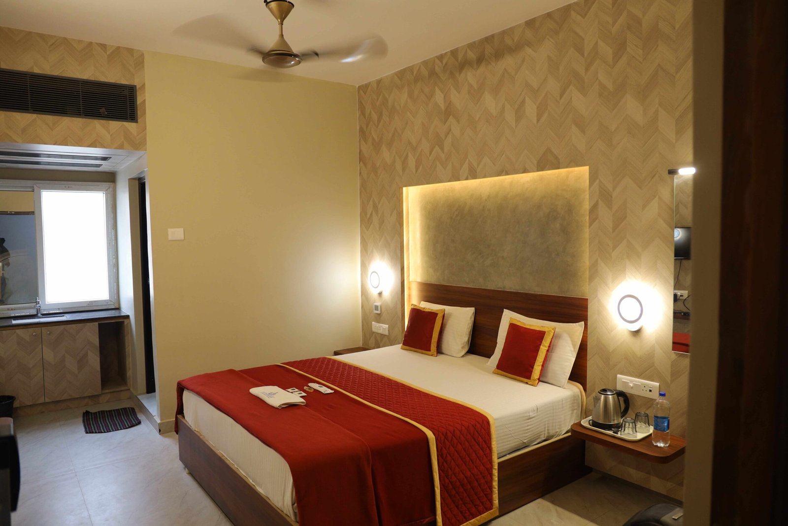 Superior AC Room in Palani - Sri Jawahars Residency