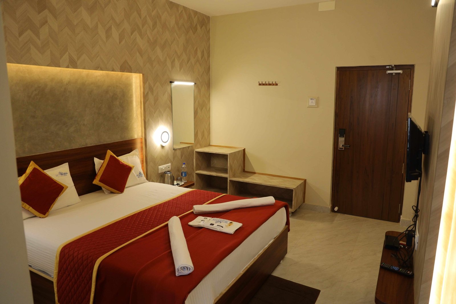 Superior AC Room in Palani - Sri Jawahars Residency